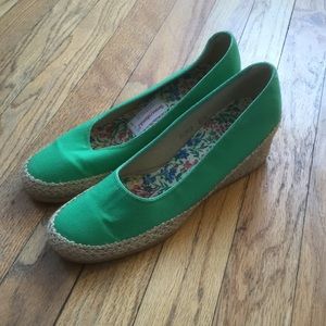 Browsabouts women’s wedge size 8M (see photo)